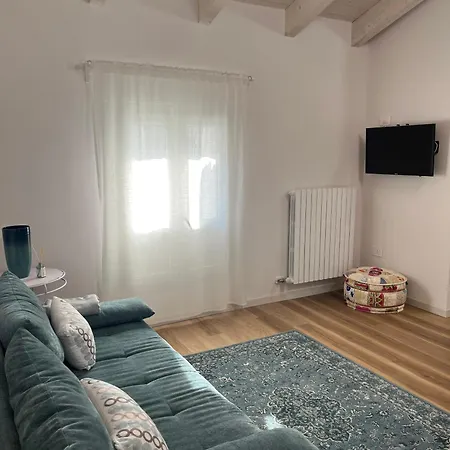 Mansarda Del Duca Διαμέρισμα